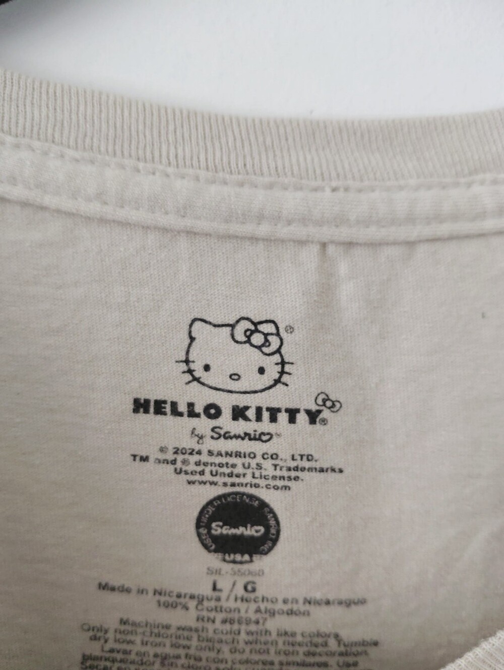 Hello Kitty Leopard Print Crop Tee in Cream with Pink Bow - Picture 4 of 6